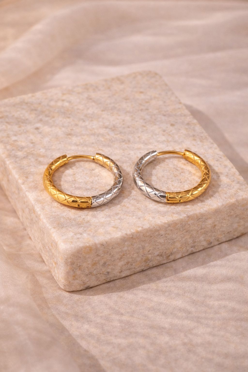 Dual Hoop