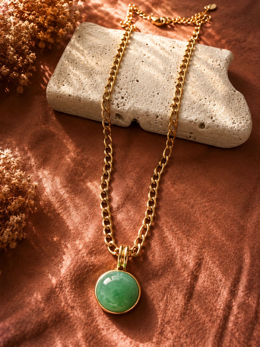 Emerald Glow Necklace