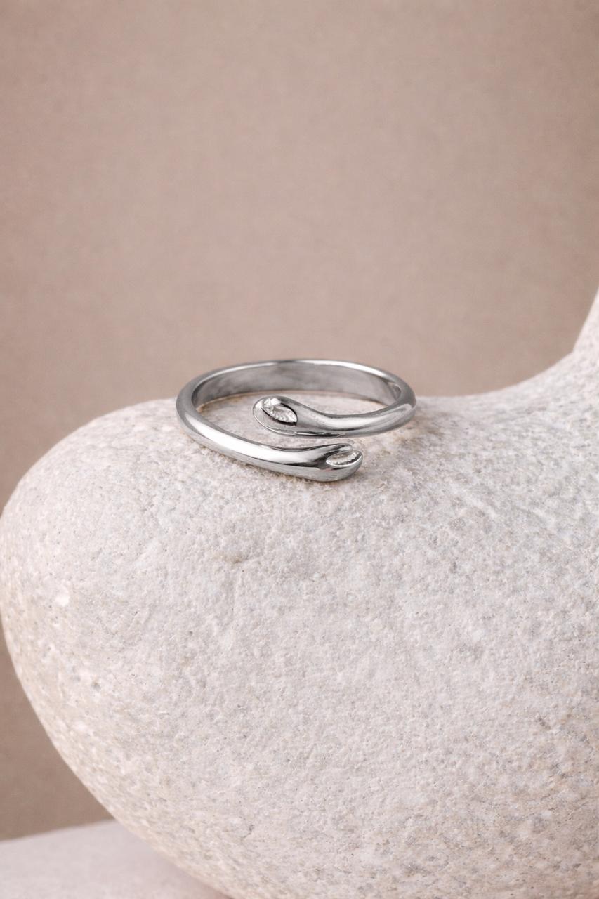 Hug Ring