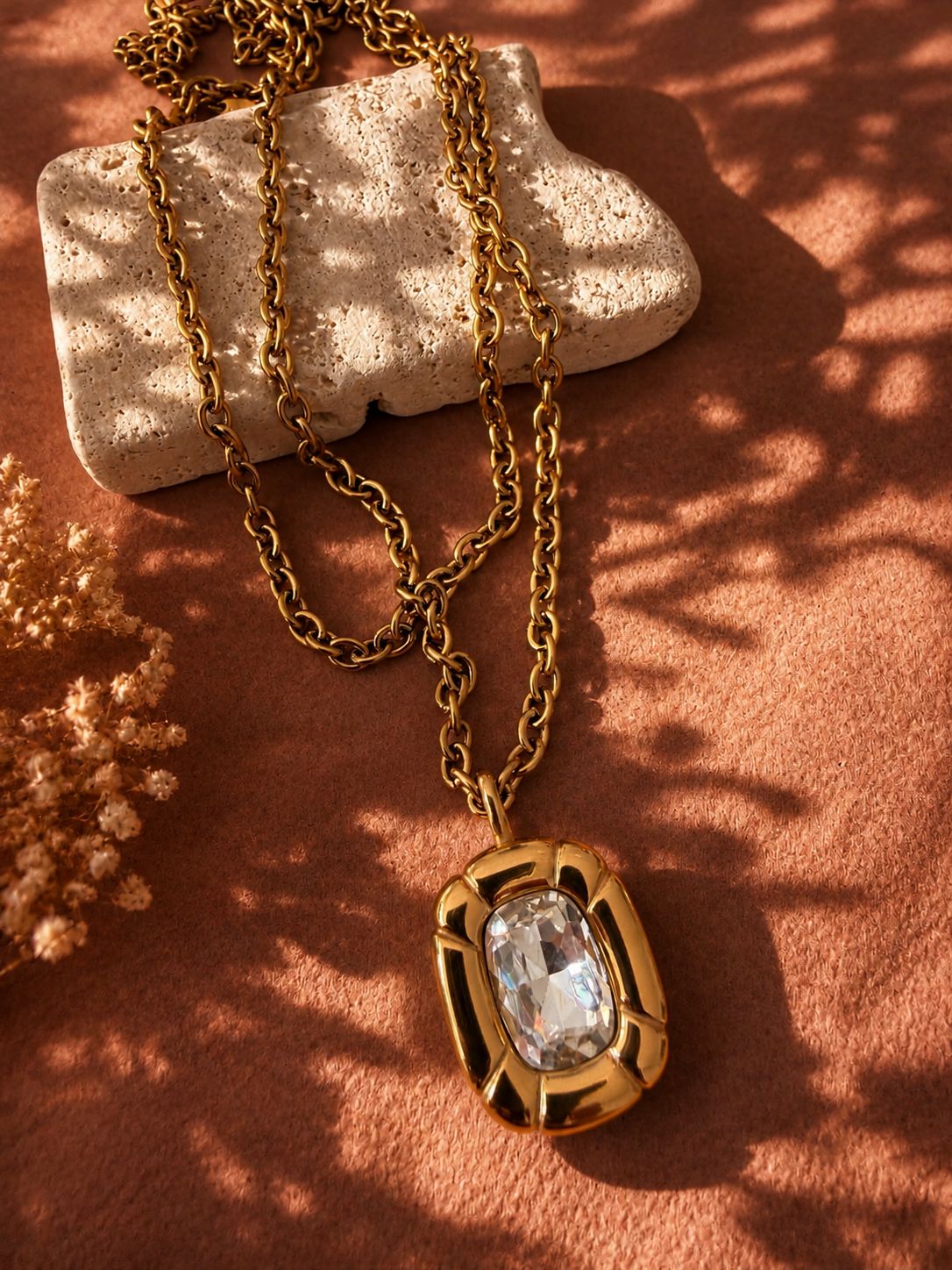 Lunara Necklace