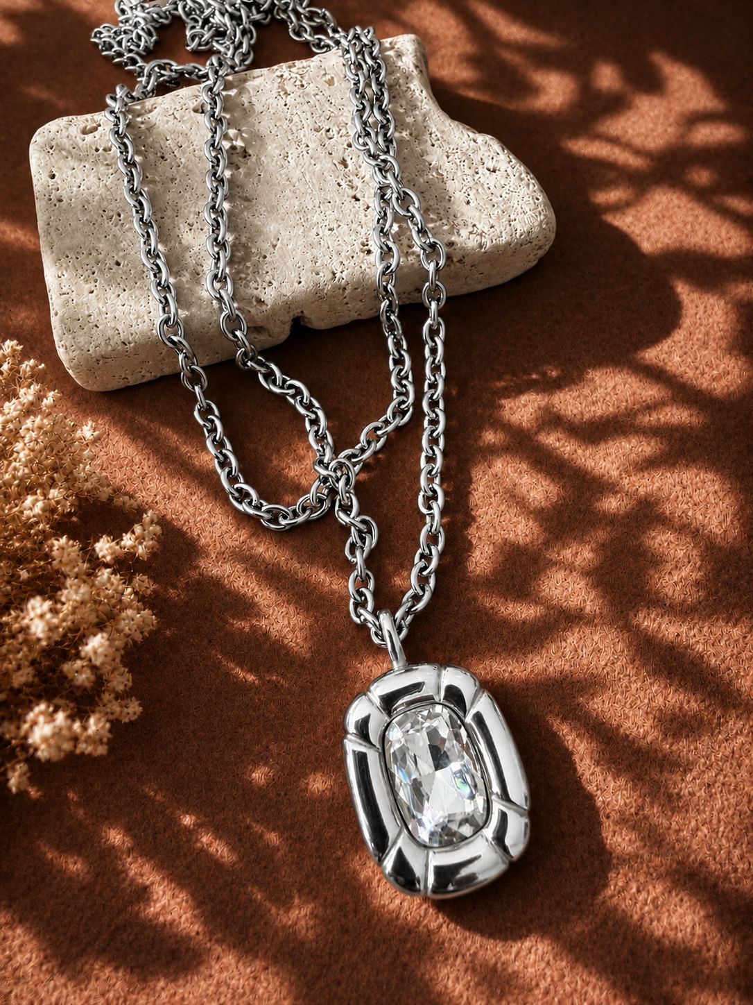 Lunara Necklace
