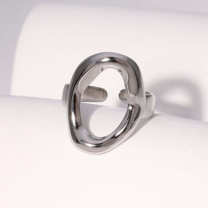 Open Oval Ring