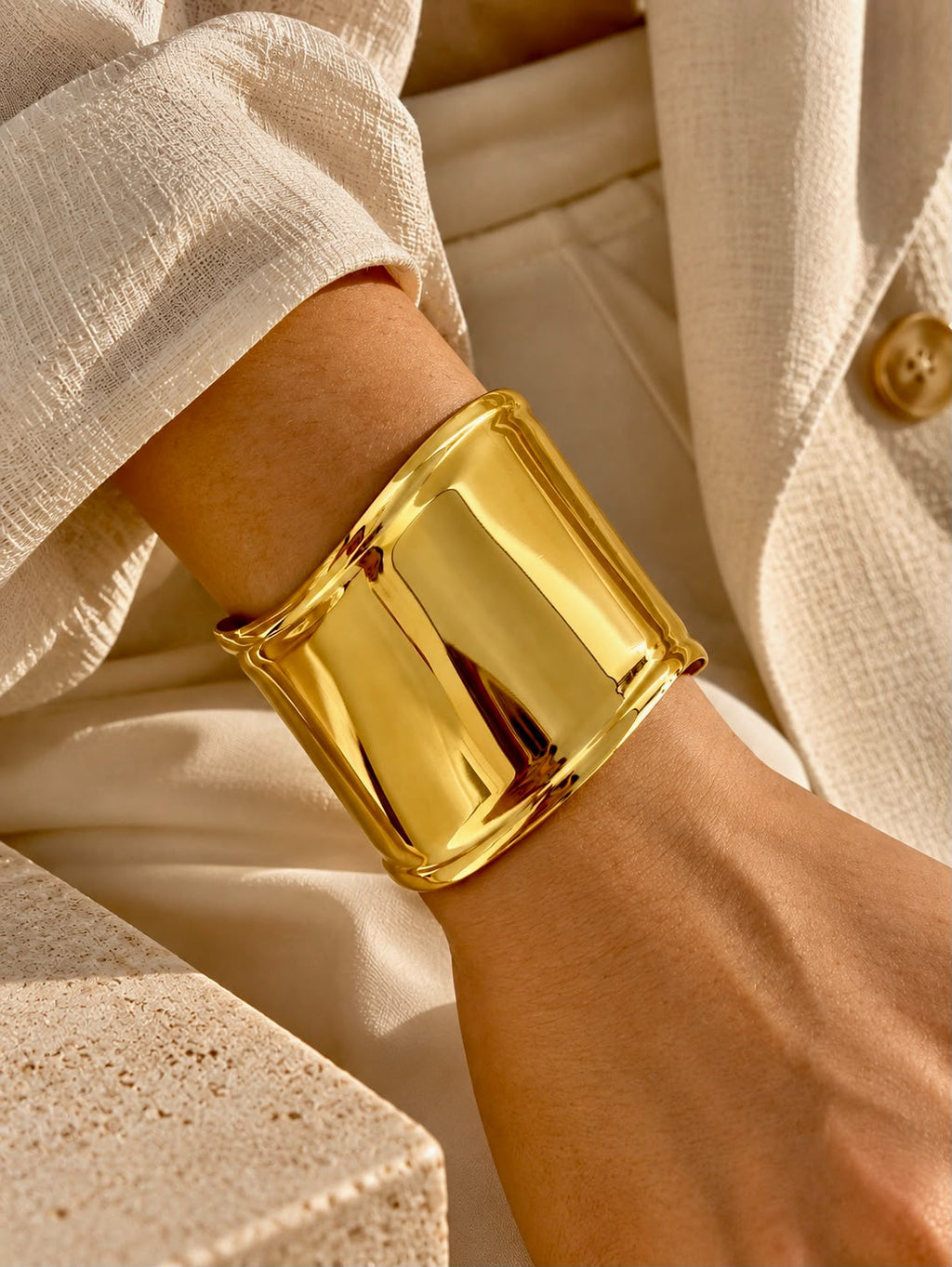 Sculpted Cuff