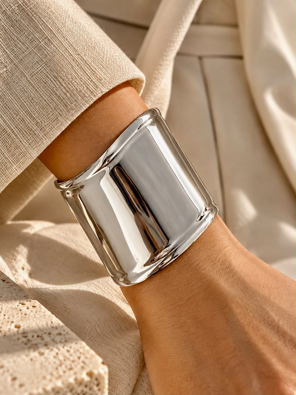 Sculpted Cuff