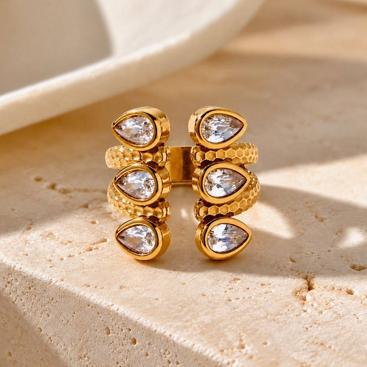 Teardrop Cluster Ring