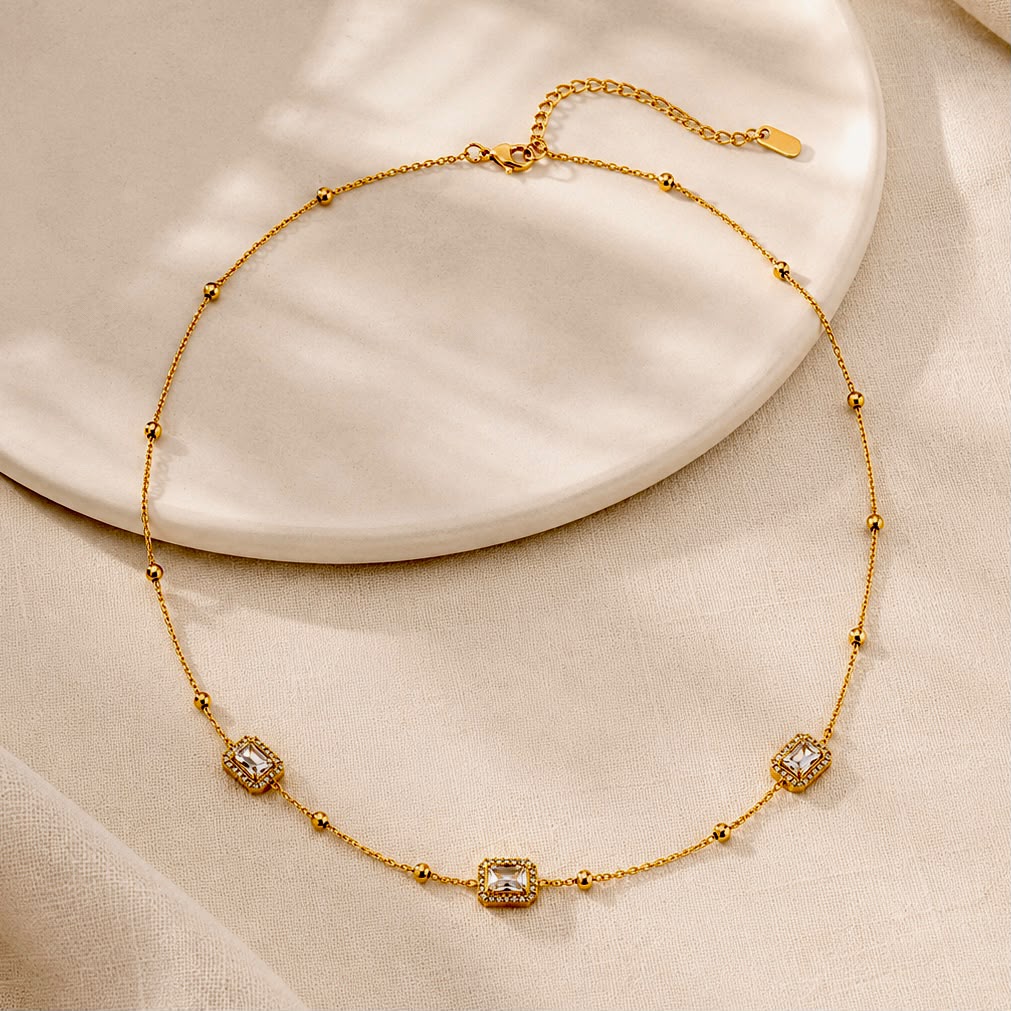 Luna Necklace